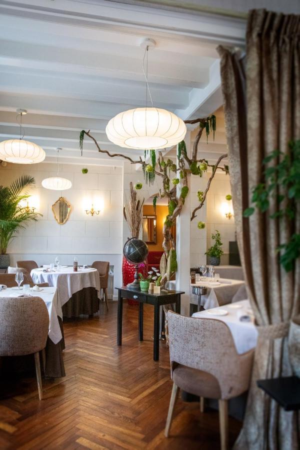 Logis Hotel La Breche - Restaurant Berthelot Амбуаз Экстерьер фото